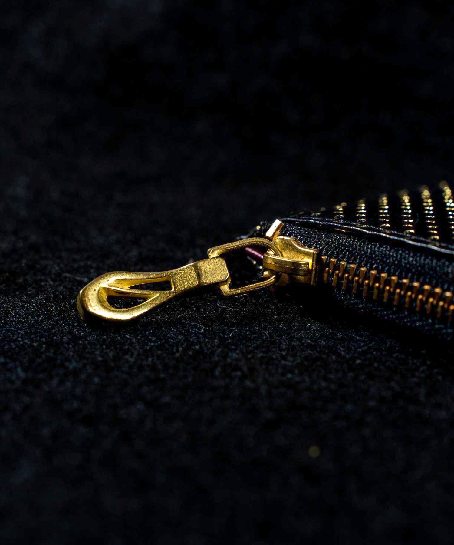 Bennu(ベンヌ)Heavy weight Cow Punching Card key Case / Gold