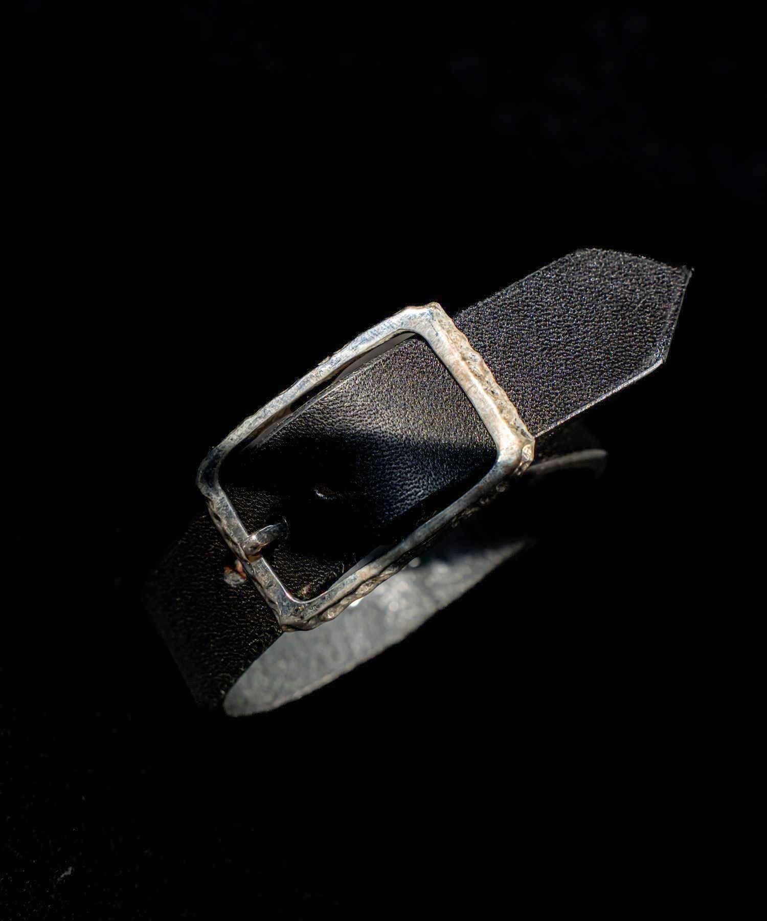 JOHNNY BUSINESS by TOMOKI TAKACHO Studs Leather Bracelet 【SILVER】