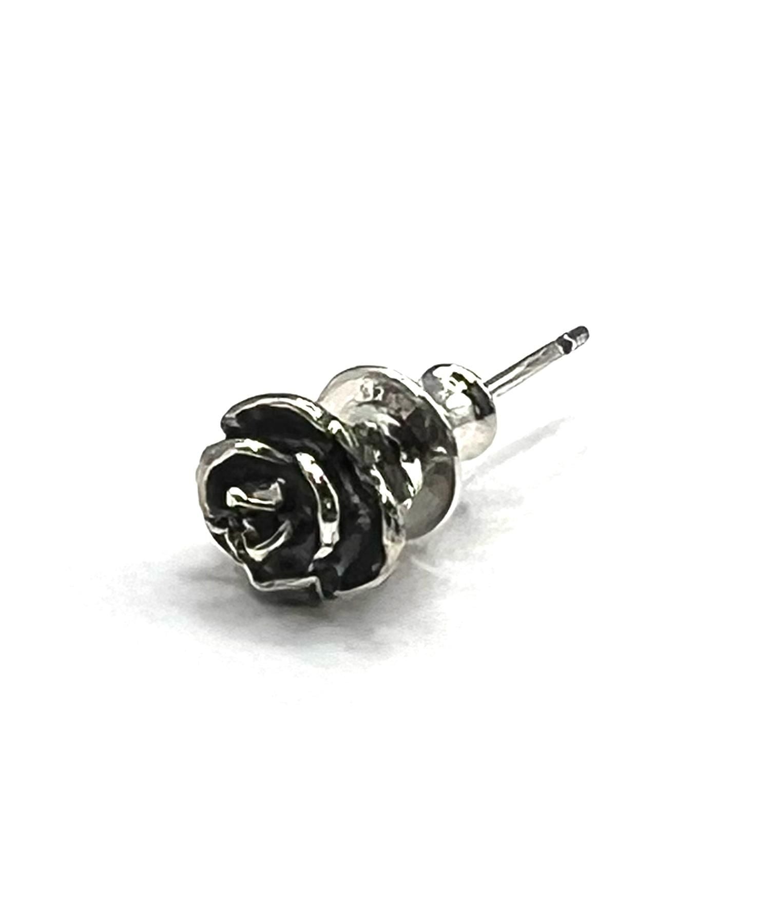 【受注生産】"Recoil"&co. (リコイルアンドコー)ミニチュアローズピアス