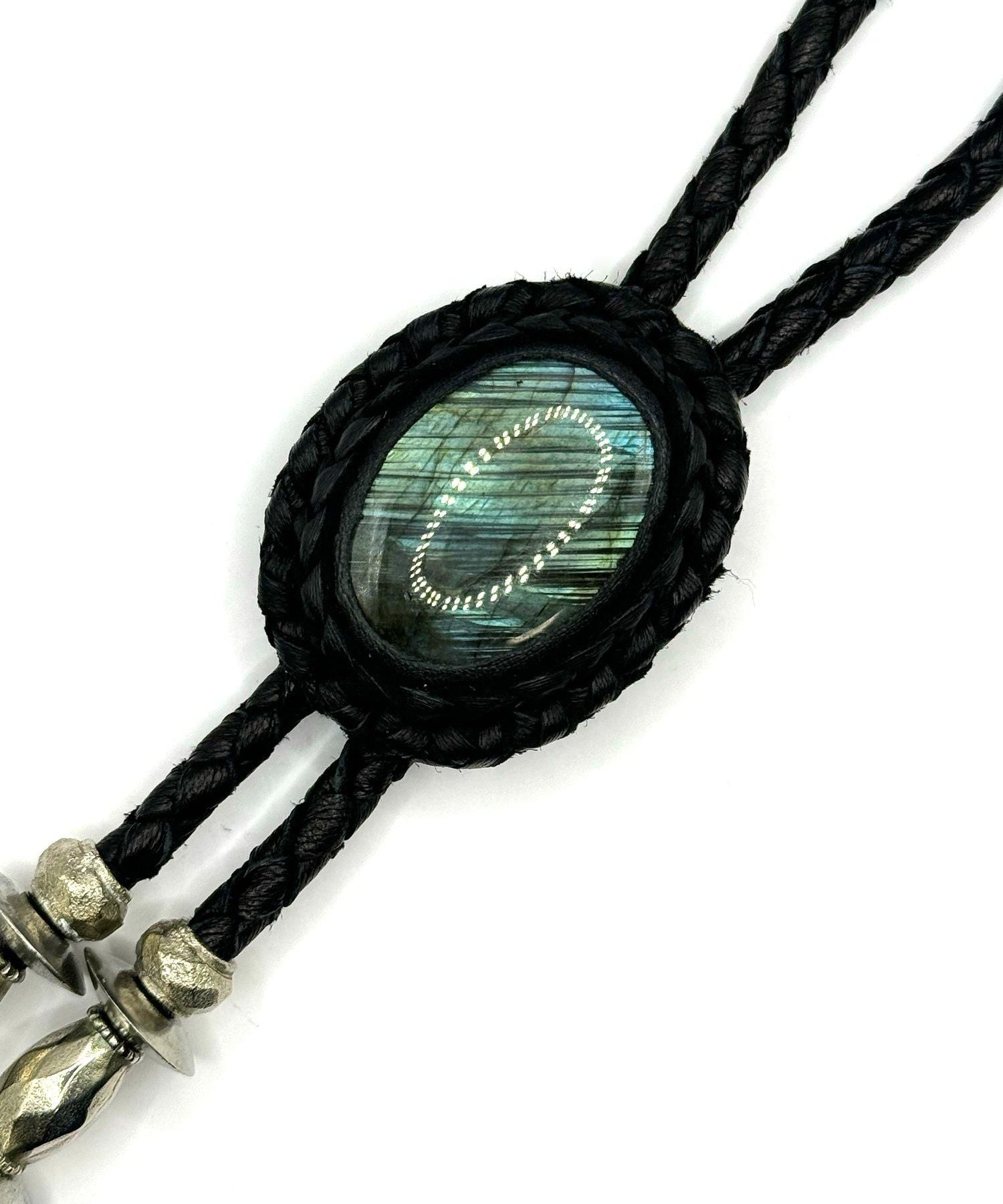 KMRii(ケムリ) Labradorite Loop Tie B