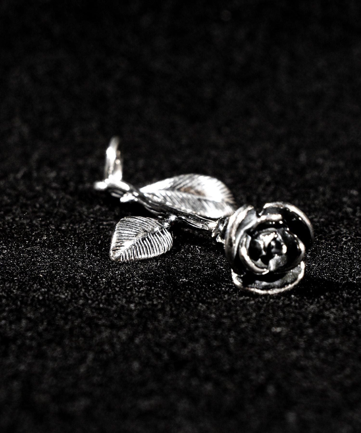 "Recoil"&co. (リコイルアンドコー)Rose Pendant (Lagre)