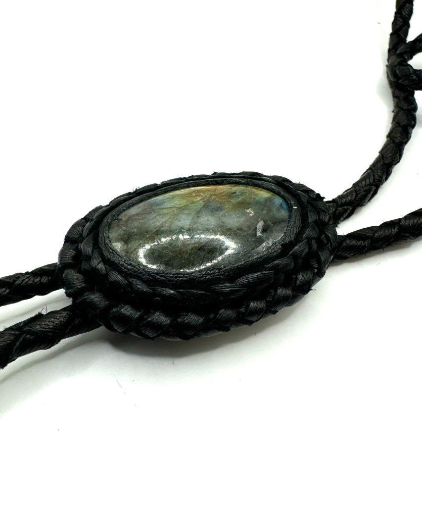KMRii(ケムリ) Labradorite Loop Tie D