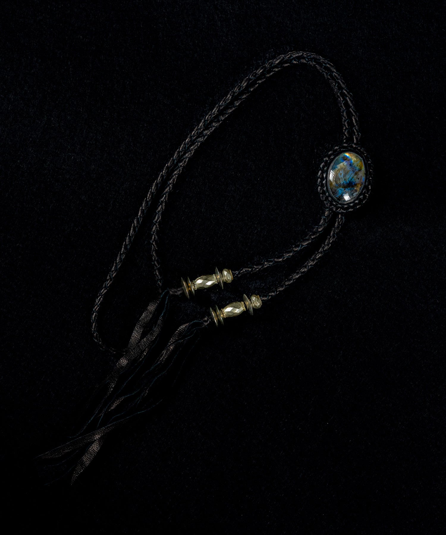 KMRii(ケムリ) Labradorite Loop Tie C