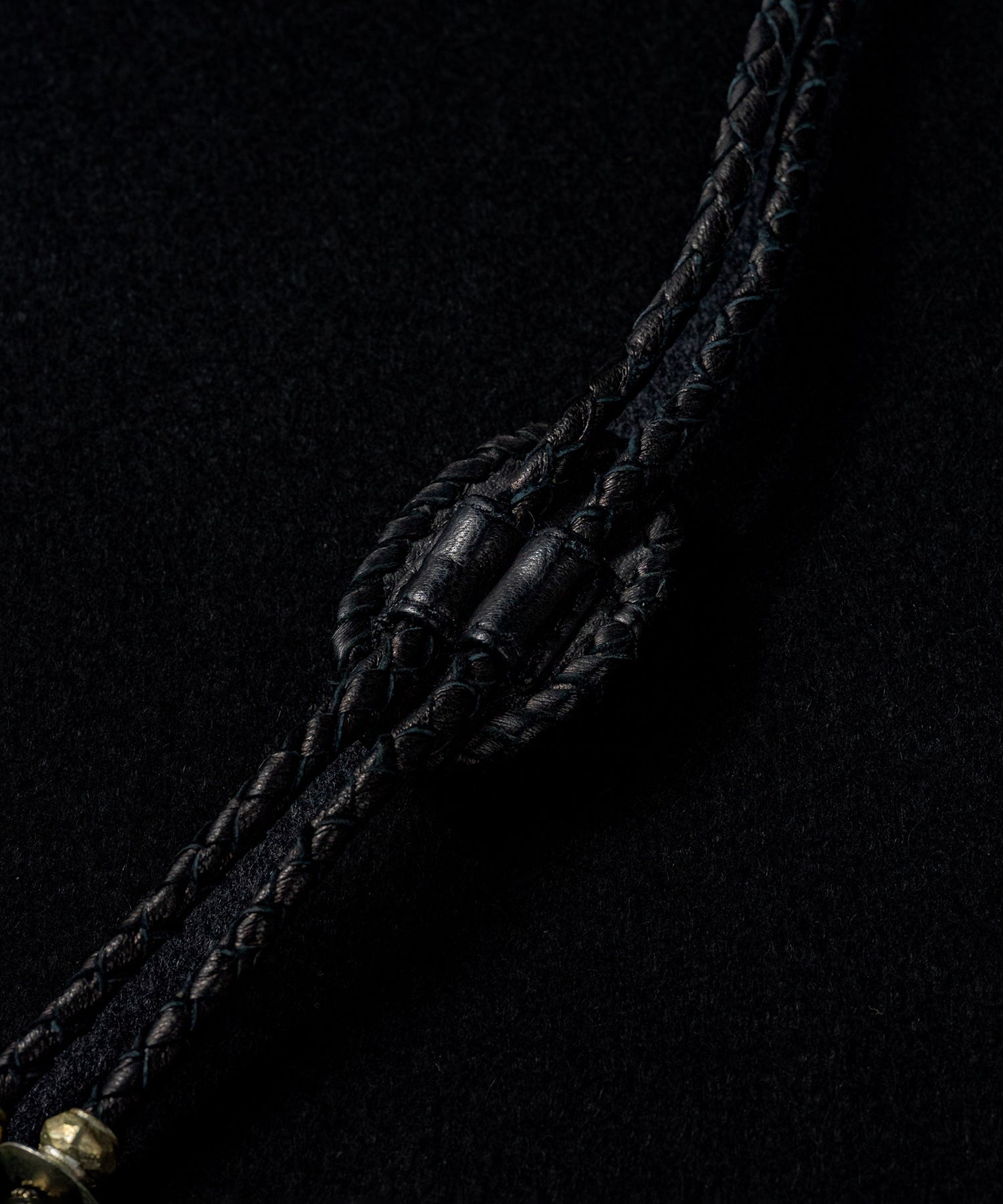 KMRii(ケムリ) Labradorite Loop Tie A