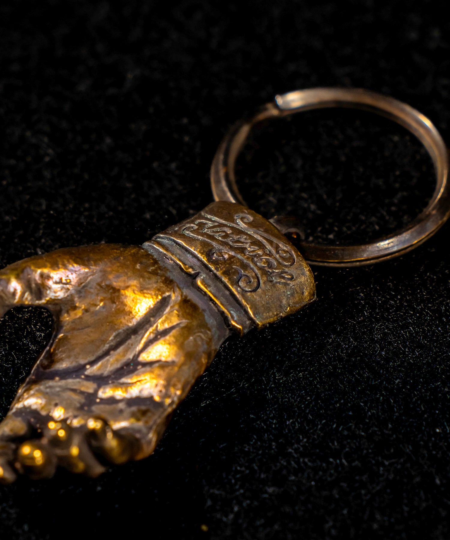 VITRIOL (ヴィトリオル)Shake Hands Keyring - Brass