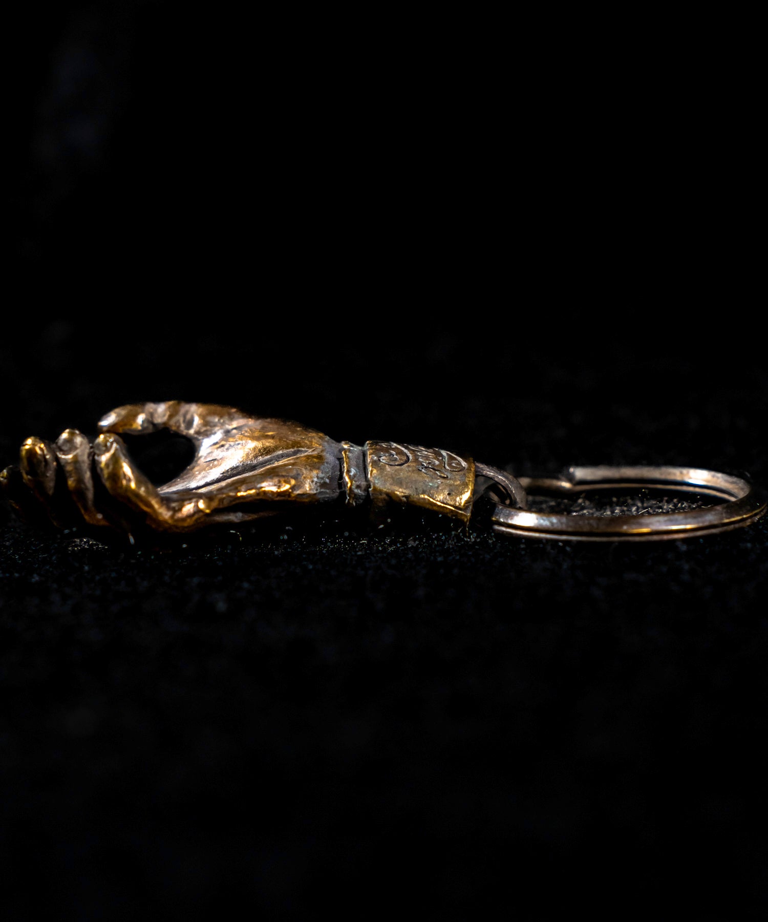VITRIOL (ヴィトリオル)Shake Hands Keyring - Brass