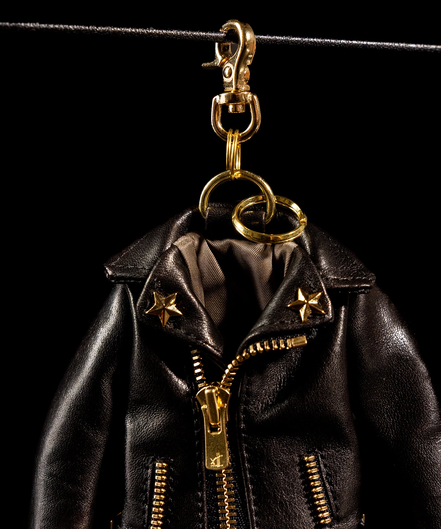 AIKO STYLE（アイコスタイル）ライダースジャケットキーホルダー 馬革