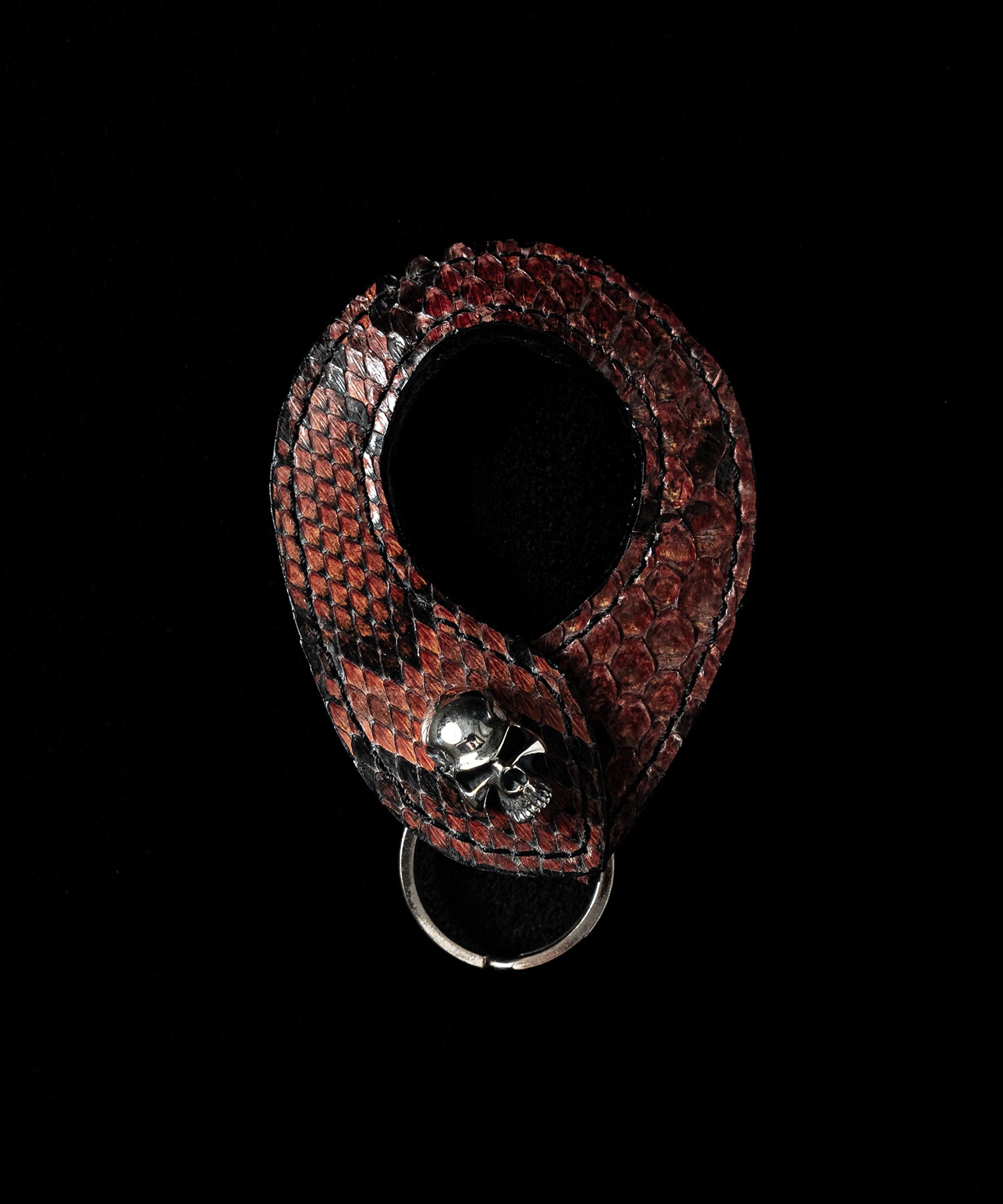 haraKIRI(ハラキリ)オーバルレザーキーホルダー RED(一点物)