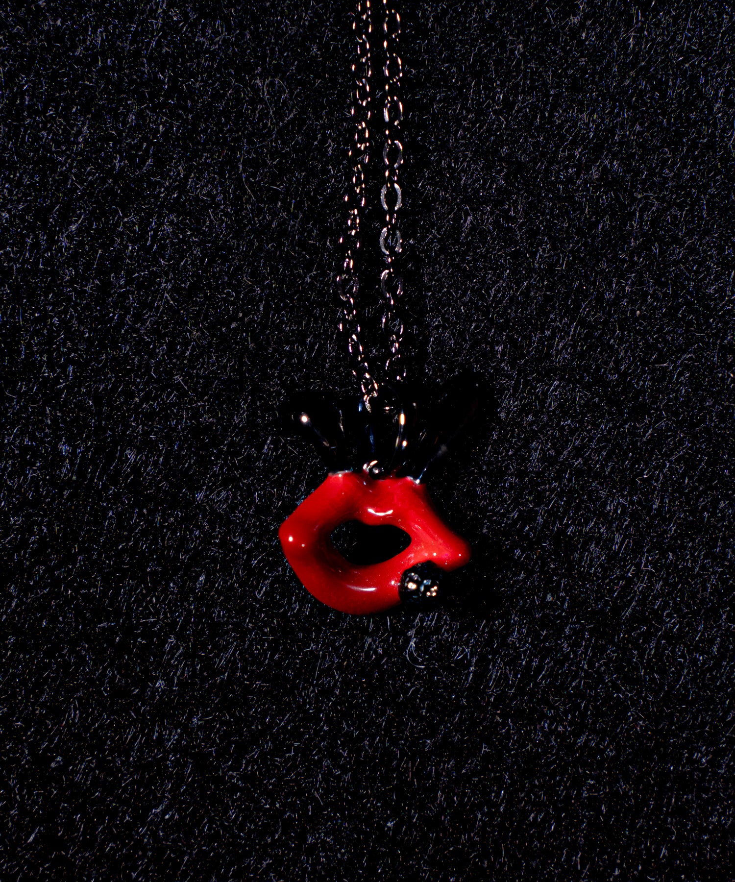 【受注生産】Lips & Tips(リップス&ティップス) ROUGE LIP BUNNY CHARM / BLACK