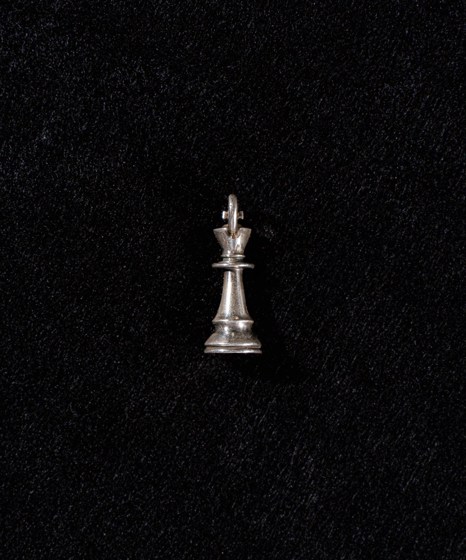 "Recoil"&co. (リコイルアンドコー)Chess Pendant King
