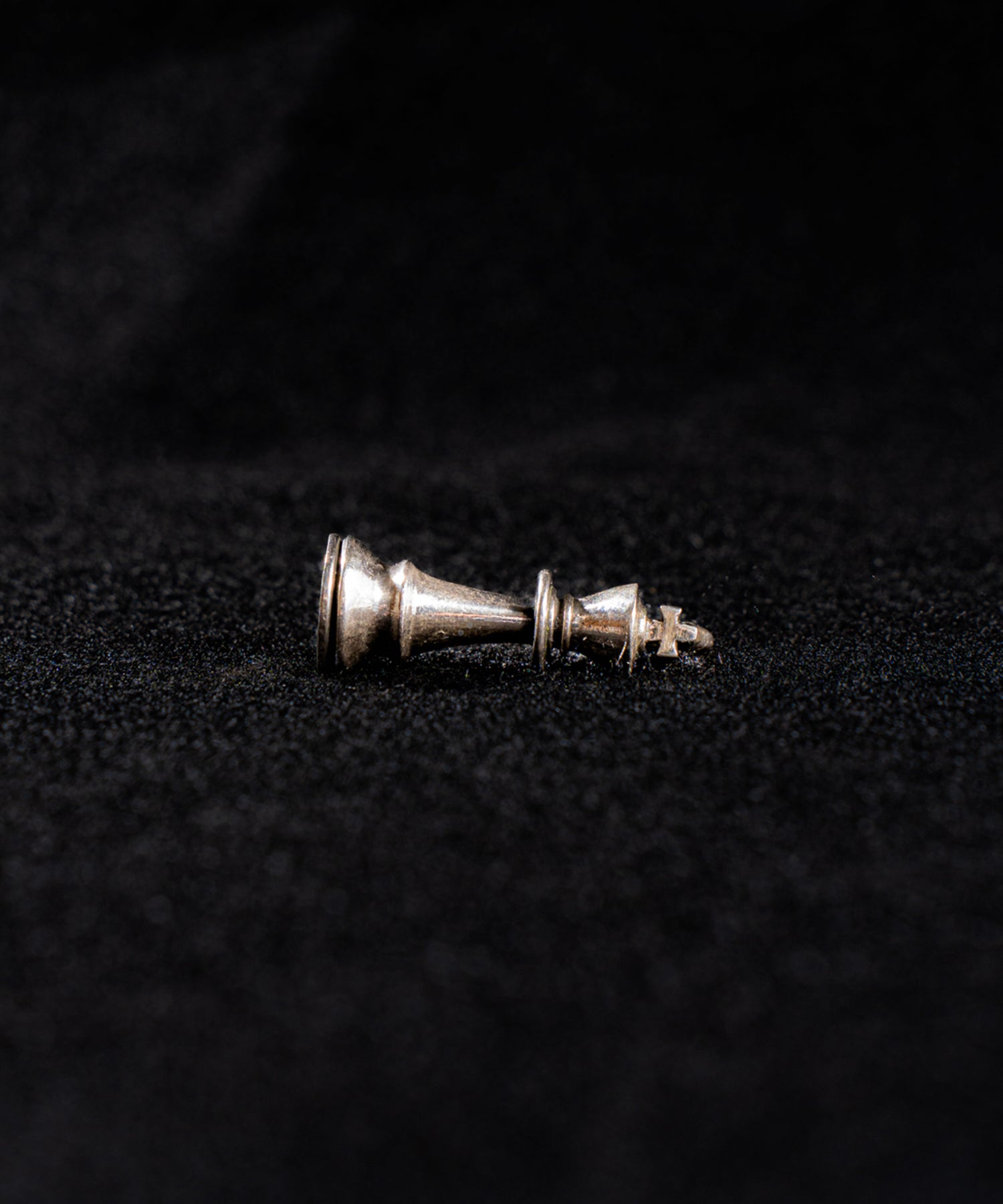 "Recoil"&co. (リコイルアンドコー)Chess Pendant King