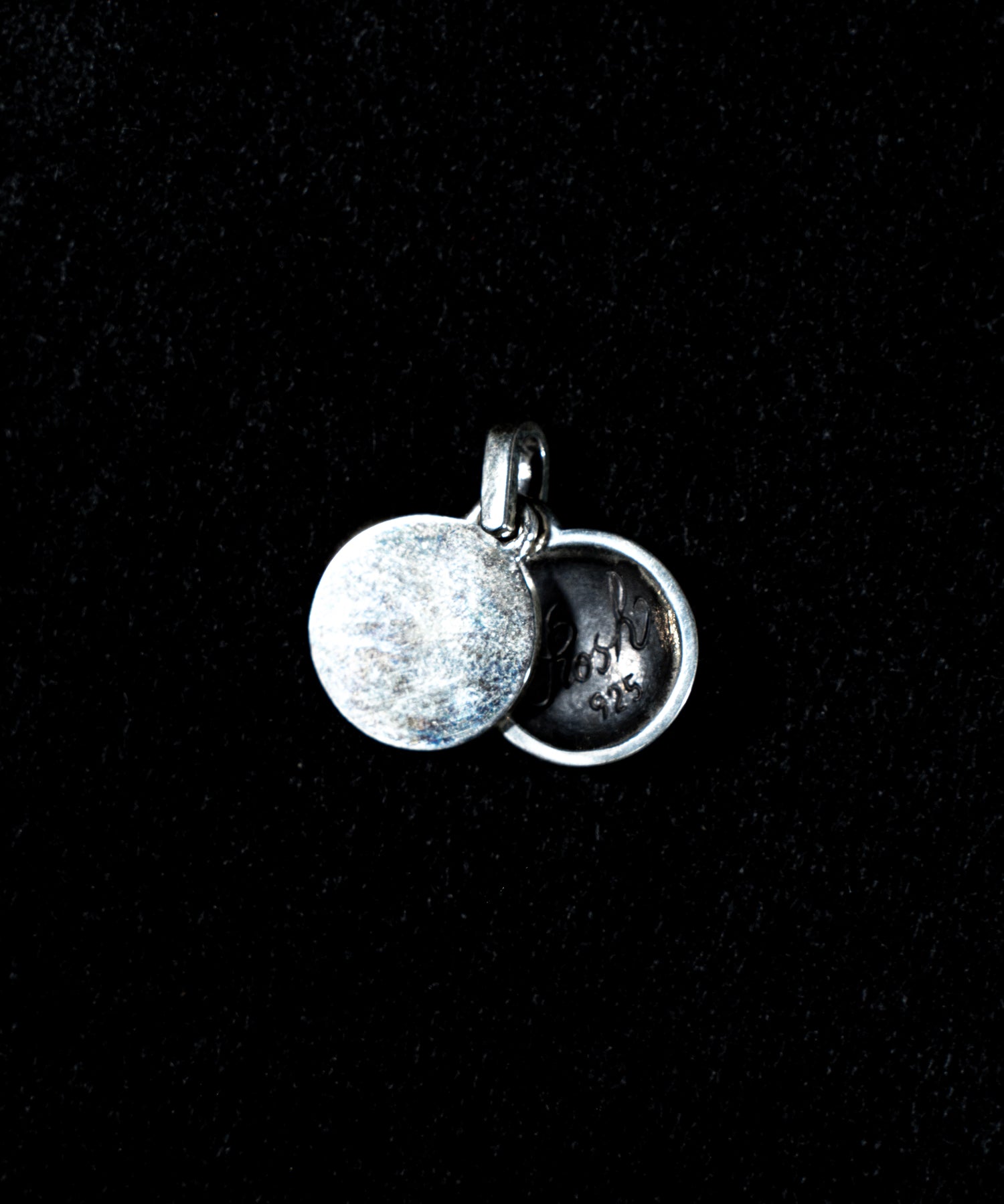 ROSH (ロッシュ)Smile Pendant