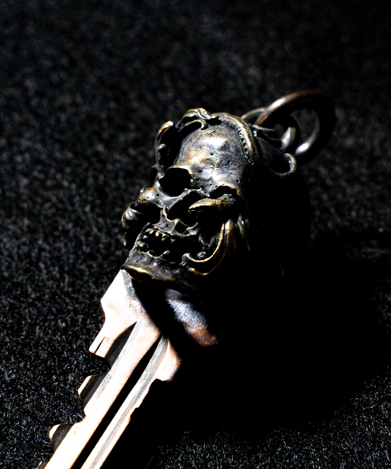 ROSH (ロッシュ) Arabesque Skull Custom Key