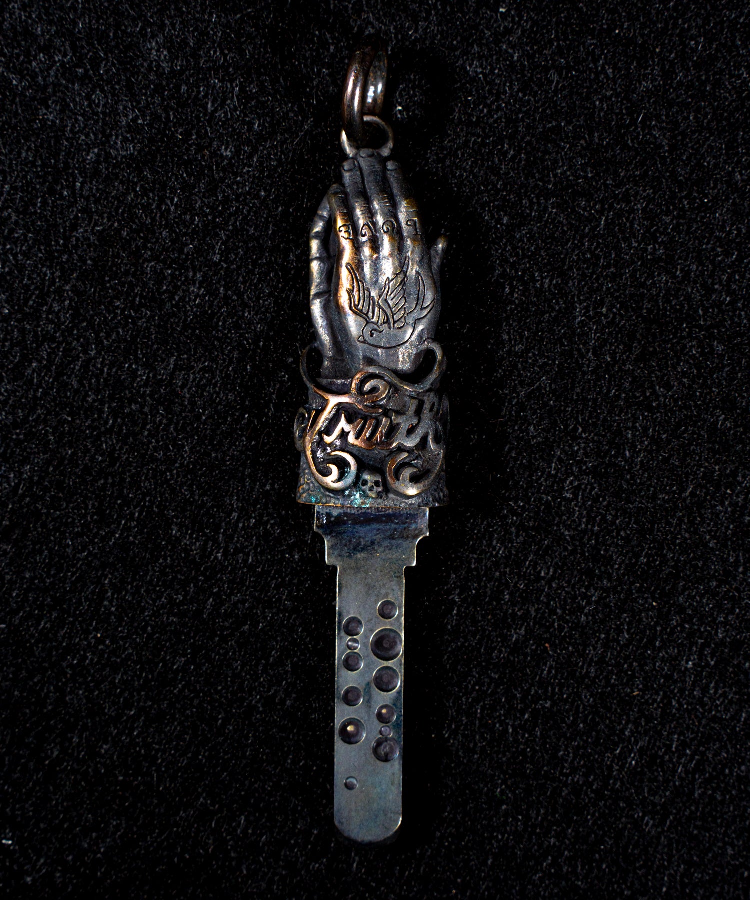 ROSH (ロッシュ)Praying Hands Custom Key