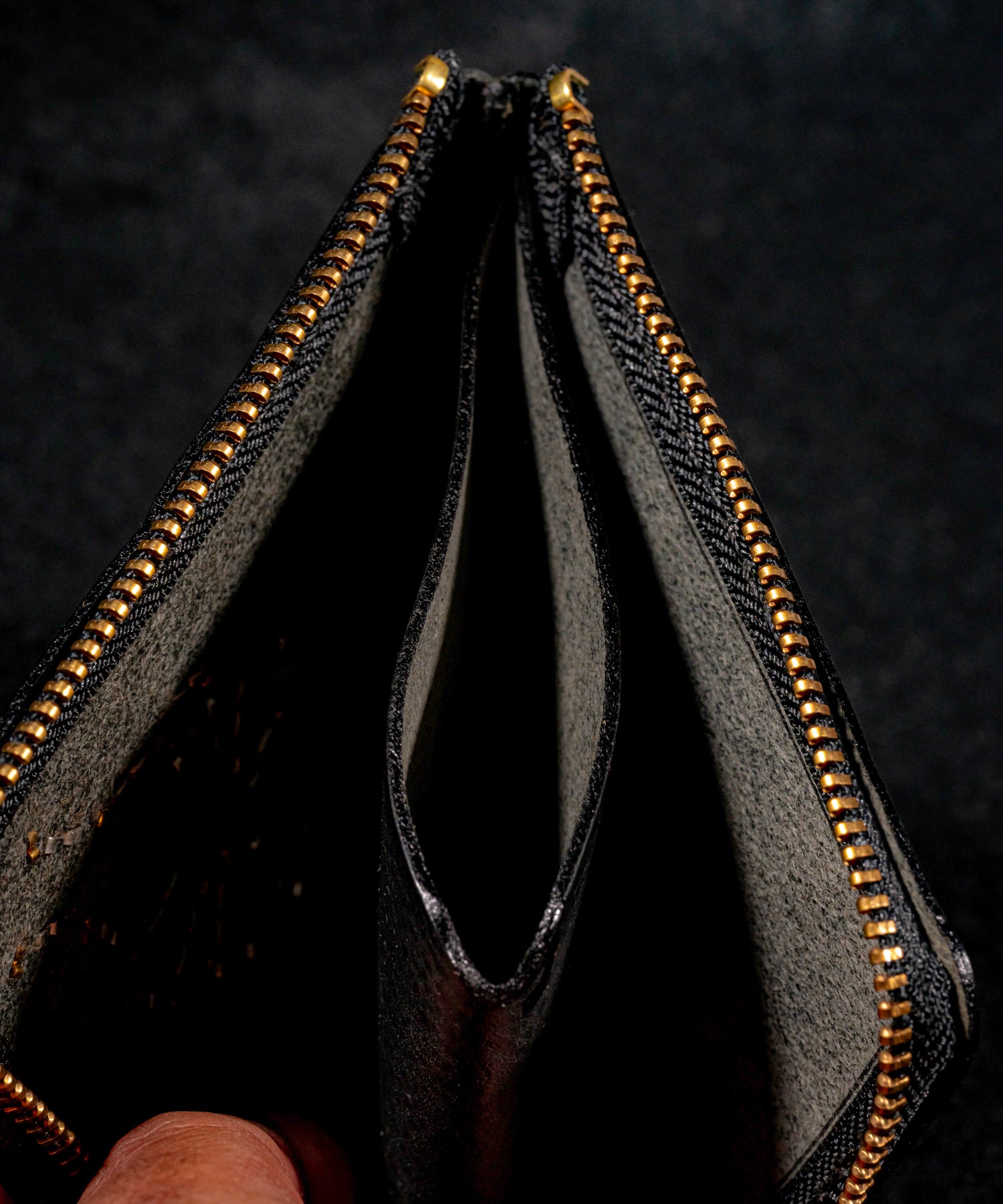 ZOOL LEATHER(ズールレザー)スモールジップウォレット スパイダー