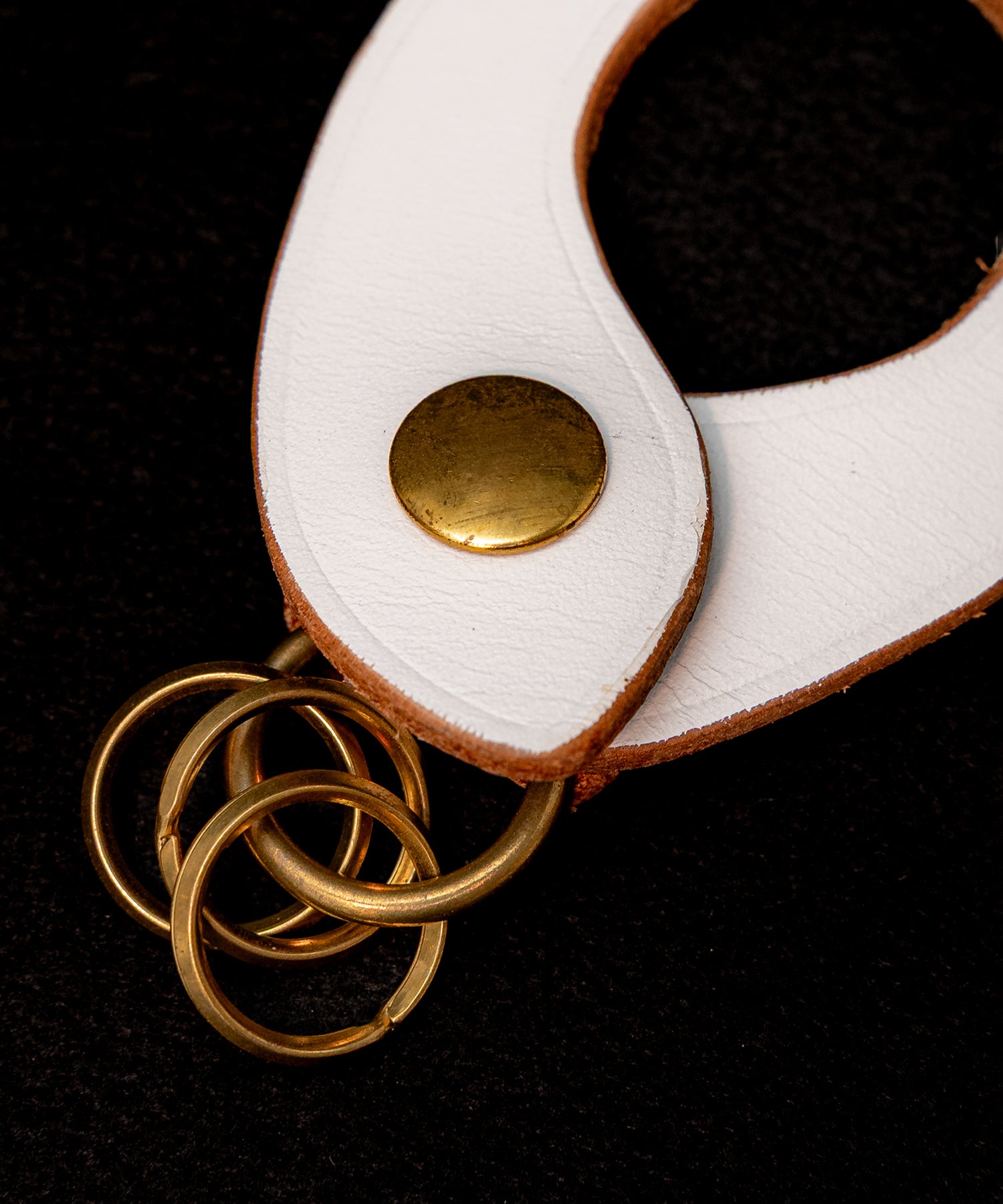 ZOOL LEATHER(ズールレザー)Oval Leathet Keyholder