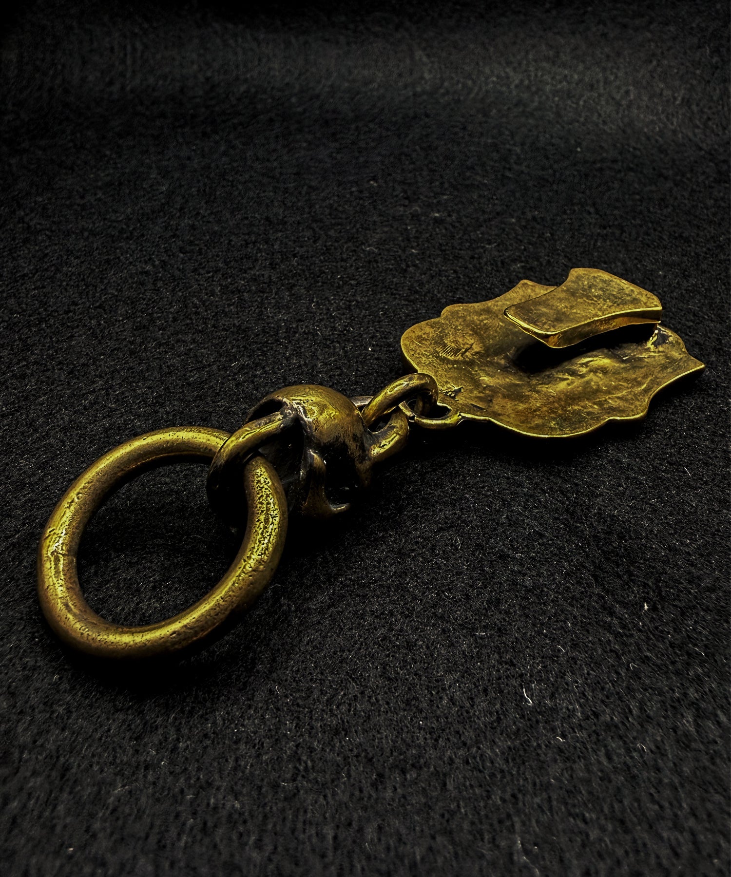 JUNKY JAGUAR（ジャンキージャガー）EMBLEM KEY CHAIN BRASS